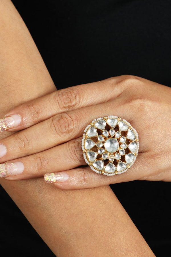 WHITE FLOWER RING Fashion