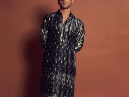 PULKIT SAMRAT IN SYAH KURTA Supply