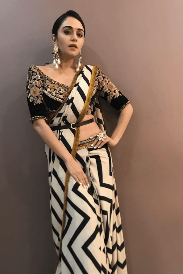 AMRUTA KHANVILKAR IN THE CHEVRON STORY Sale